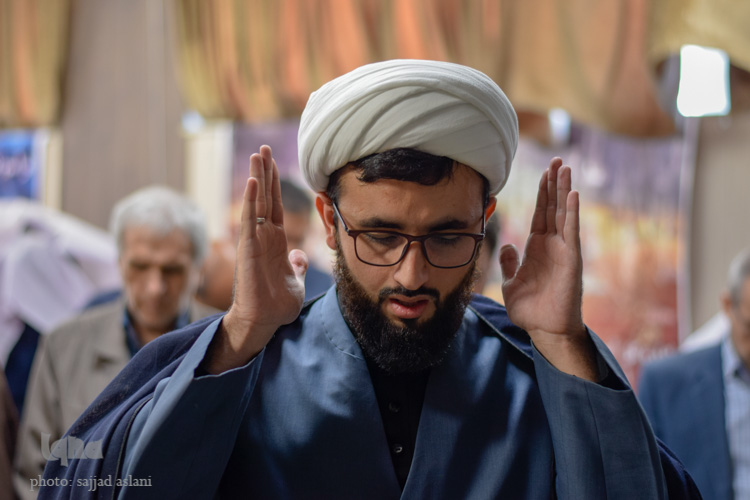یین افتتاحیه ی نماز جماعت مدارس آموزش و پرورش استان اصفهان