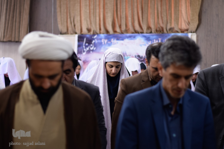یین افتتاحیه ی نماز جماعت مدارس آموزش و پرورش استان اصفهان
