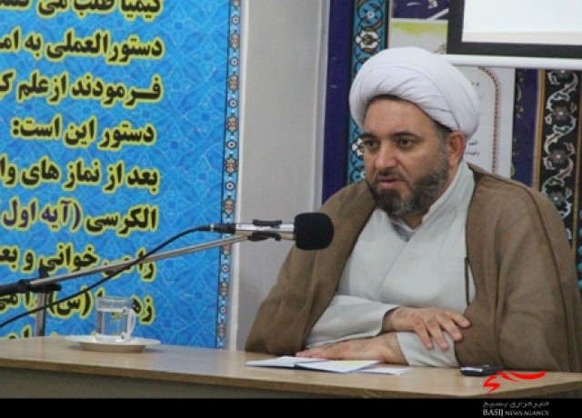 حملههای کور تروریستی نشانه عجز دشمنان انقلاب است حملههای کور تروریستی نشانه عجز دشمنان انقلاب است