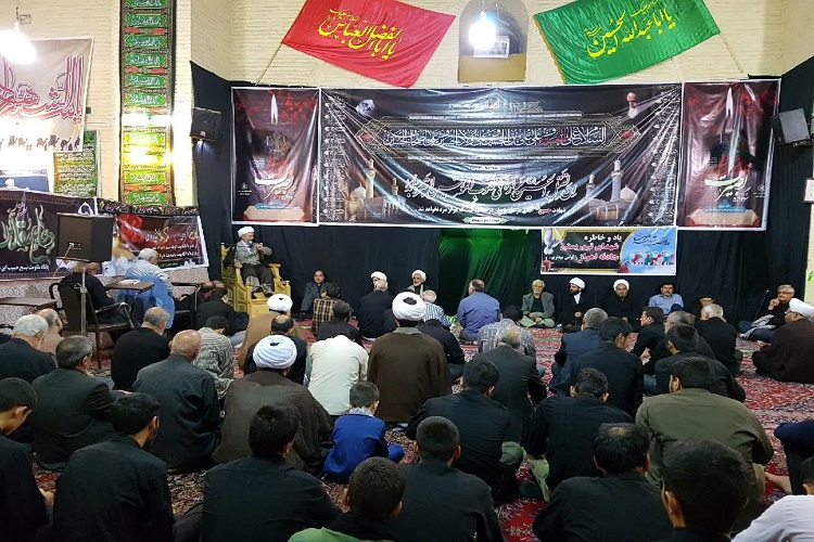 مراسم گرامیداشت شهدای حادثه تروریستی اهواز در تویسرکان برگزار شد