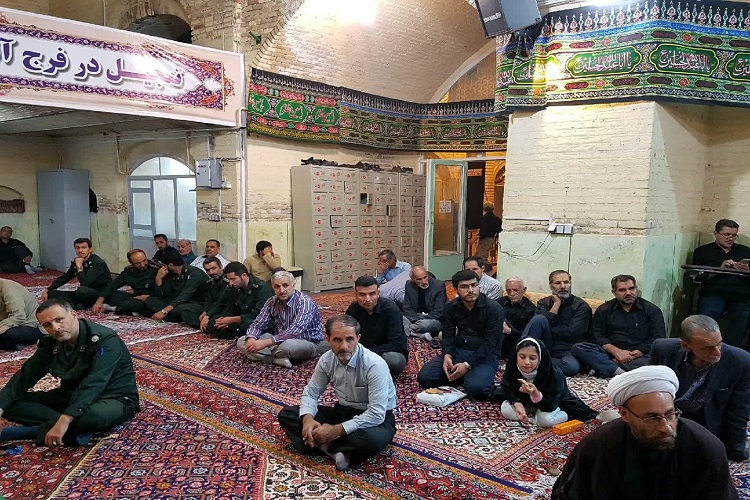 مراسم گرامیداشت شهدای حادثه تروریستی اهواز در تویسرکان برگزار شد