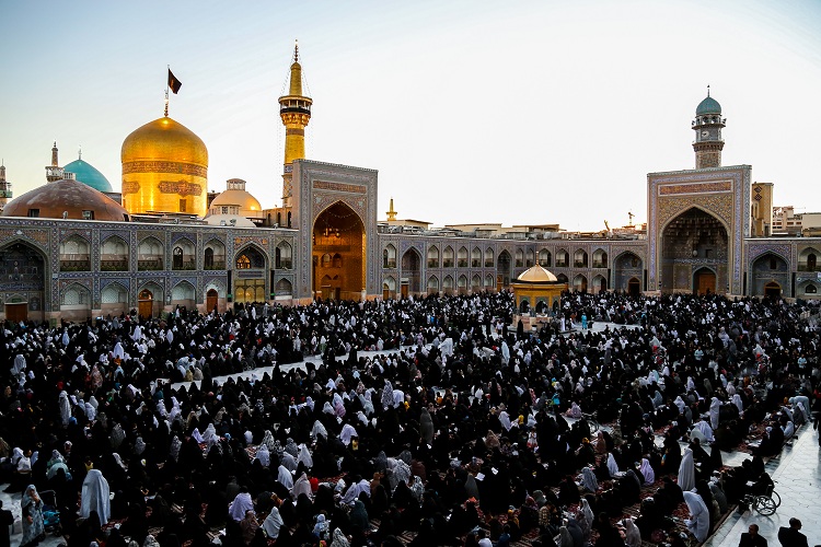 اعزام بیش از 9000 زائر محروم کرمانی به بارگاه مطهر امام رضا(ع)