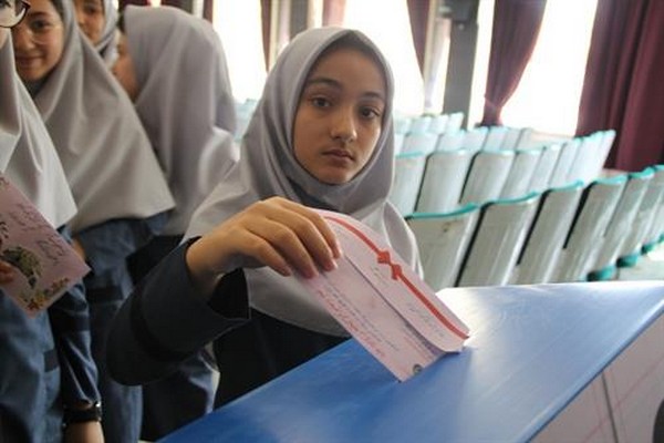 زنگ عاطفه&zwnj;ها در ۱۵۰۰ مدرسه آذربایجان&zwnj;غربی به&zwnj;صدا درآمد