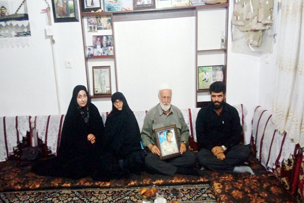 پدر شهید حاجی&zwnj;زاده: می&zwnj;خواهم با رهبرم دیدار کنم