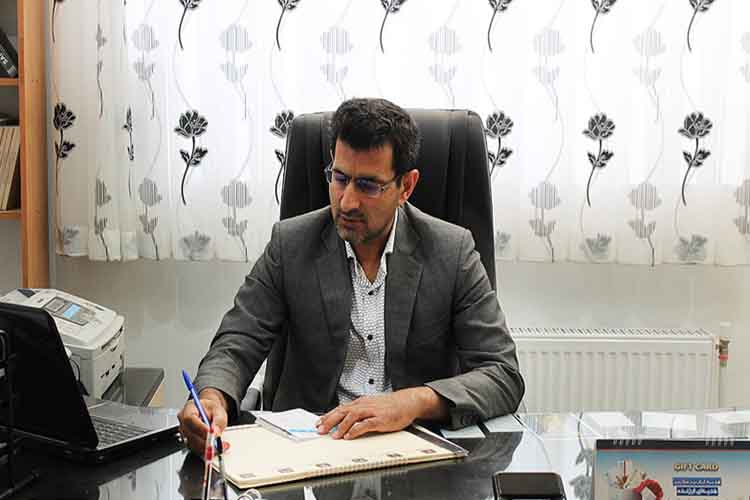 مسابقه «کتابخوانی عاشورایی» در مهریز برگزار میشود مسابقه «کتابخوانی عاشورایی» در مهریز برگزار میشود