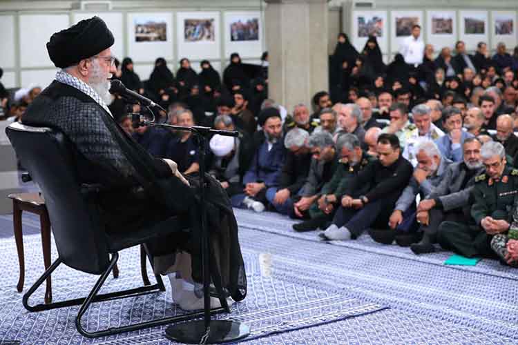 دلنوشته بانوی یزدی از دیدار با رهبر انقلاب