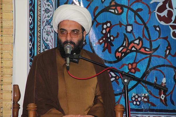 لزوم مشارکت بیشتر دانشجویان در نماز جمعه