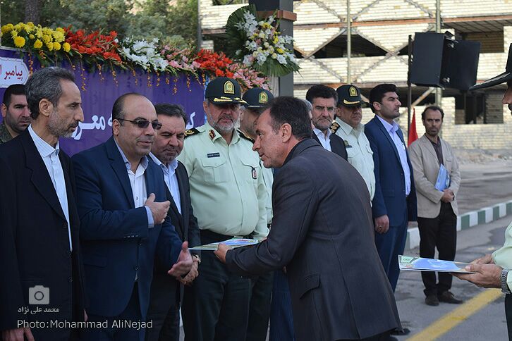 گزارش تصویری صبحگاه مشترک نیروهای مسلح لرستان گزارش تصویری صبحگاه مشترک نیروهای مسلح لرستان
