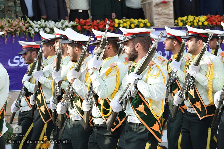 گزارش تصویری صبحگاه مشترک نیروهای مسلح لرستان گزارش تصویری صبحگاه مشترک نیروهای مسلح لرستان