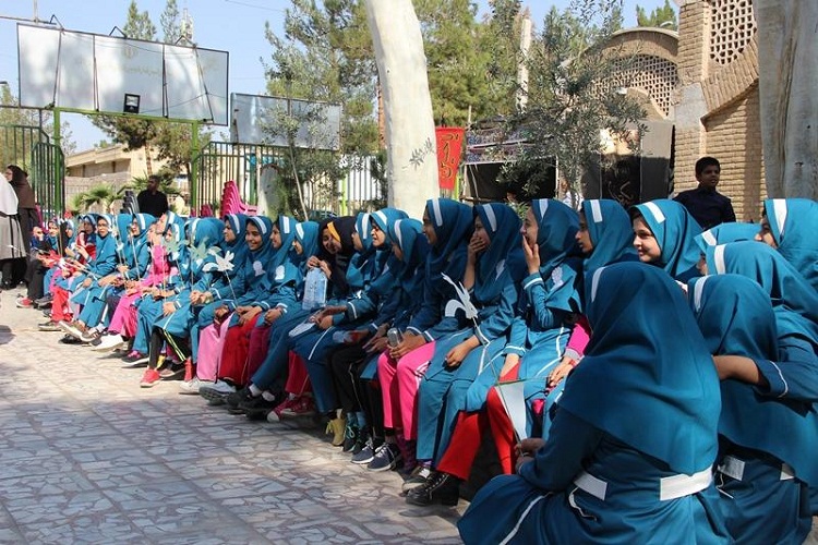 کودکان سیستان&zwnj;وبلوچستانی چهره به چهره با مسئولان/ تصاویر