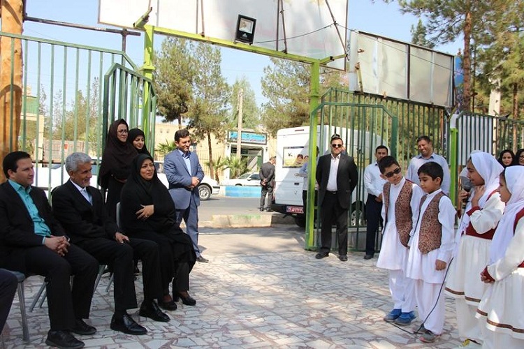 کودکان سیستان&zwnj;وبلوچستانی چهره به چهره با مسئولان/ تصاویر