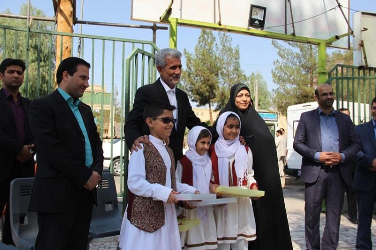 کودکان سیستان&zwnj;وبلوچستانی چهره به چهره با مسئولان/ تصاویر