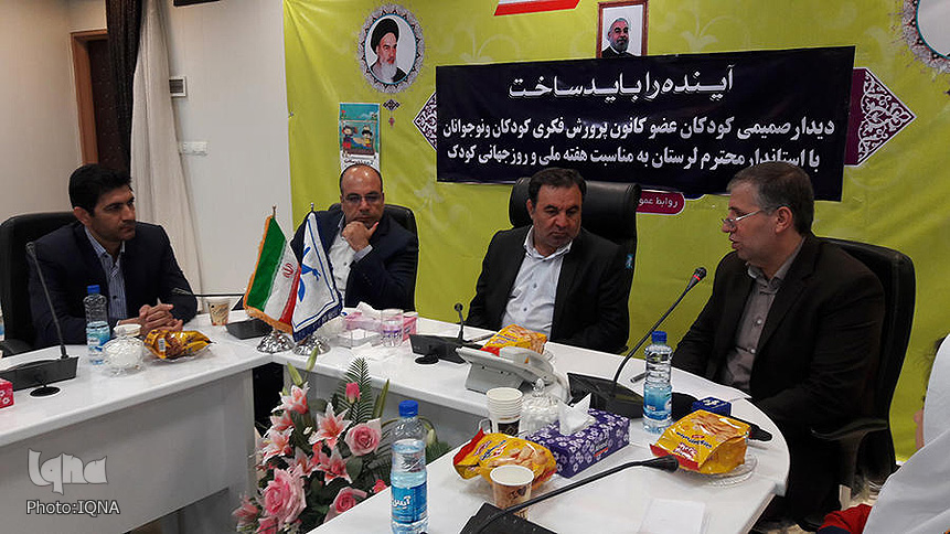 گزارش تصویری دیدار کودکان با استاندار لرستان
