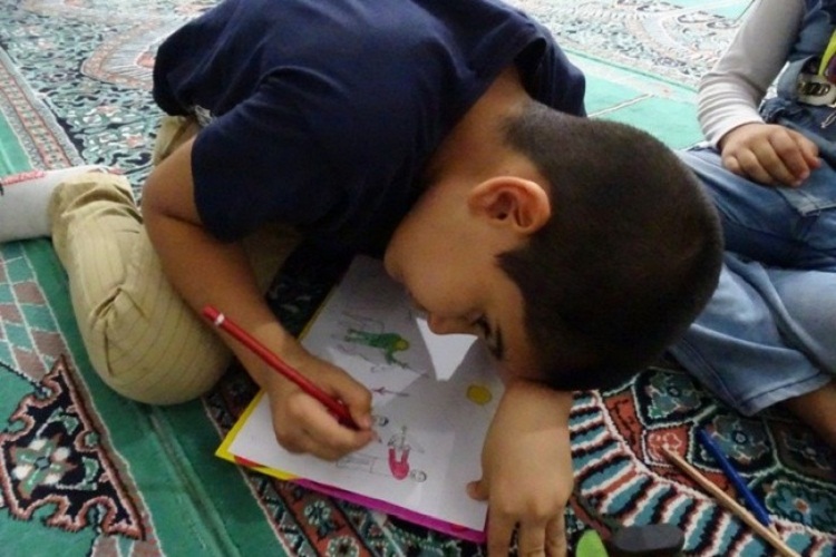 مسابقه نقاشی &laquo;کودکان عاشورایی&raquo; در باشت برگزار شد