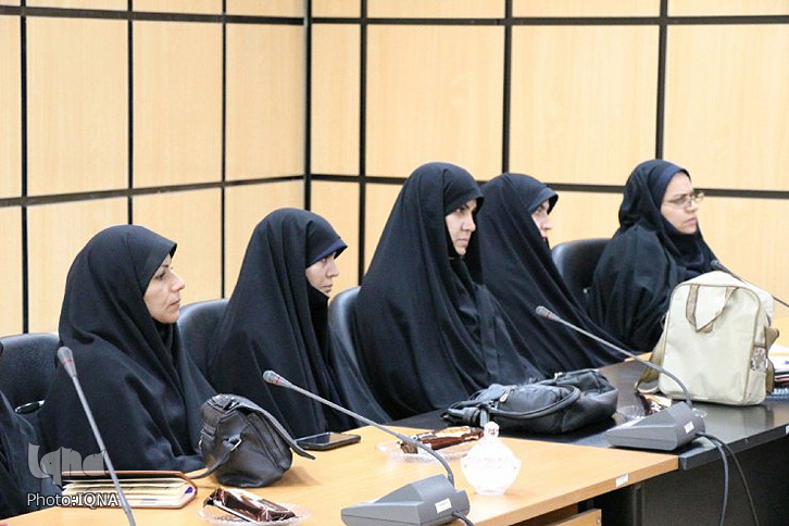 برگزاری جلسه کمیته&zwnj;های تشکل&zwnj;های مردمی و فرهنگی اربعین لرستان +  عکس