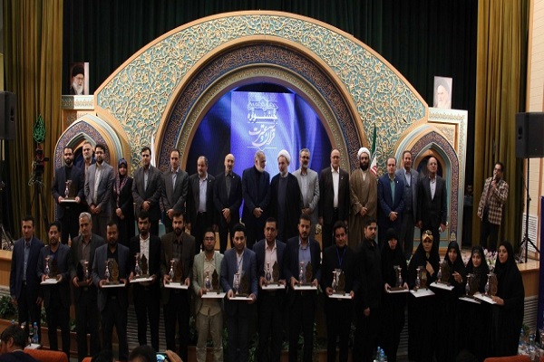 نفرات برتر بخش کتبی در چهاردهمین جشنواره قرآن و عترت