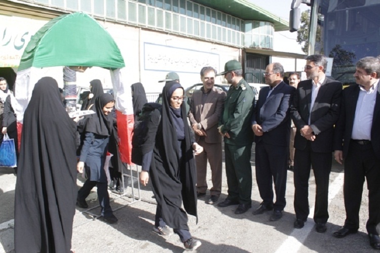 اعزام 290 نفر از دانش آموزان بسیجی به مناطق عملیاتی شمالغرب اعزام 290 نفر از دانش آموزان بسیجی به مناطق عملیاتی شمالغرب