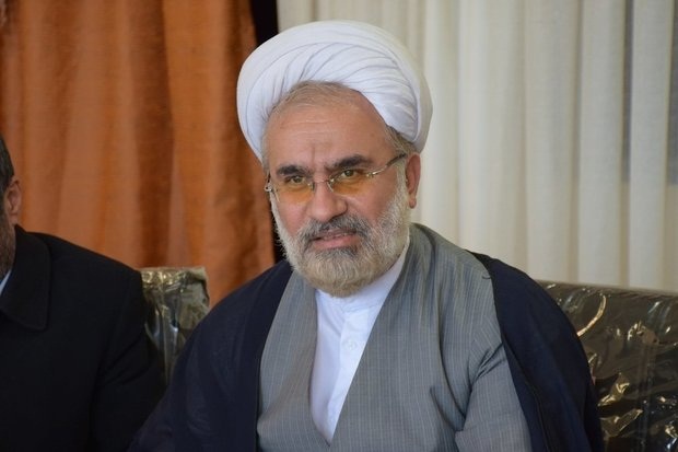 تزکیه و بصیرت مهمترین شاخصه دانش آموز انقلابی است