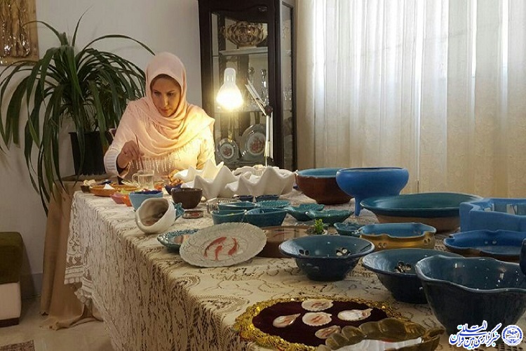 جان ماهی در دستان بانوی هنرمند