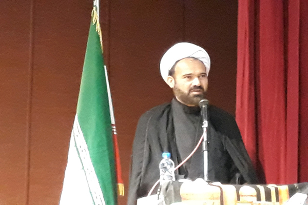 دفاع مقدس؛ دانشگاهی برگرفته از مکتب سرور و سالار شهیدان دفاع مقدس؛ دانشگاهی برگرفته از مکتب سرور و سالار شهیدان