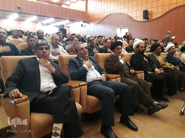 گردهمایی «عاشورائیان و دفاع مقدس لرستان» گردهمایی «عاشورائیان و دفاع مقدس لرستان»
