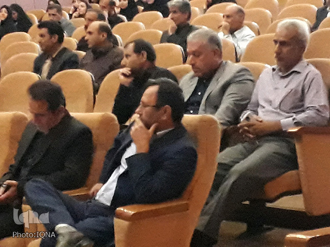 گردهمایی «عاشورائیان و دفاع مقدس لرستان» گردهمایی «عاشورائیان و دفاع مقدس لرستان»