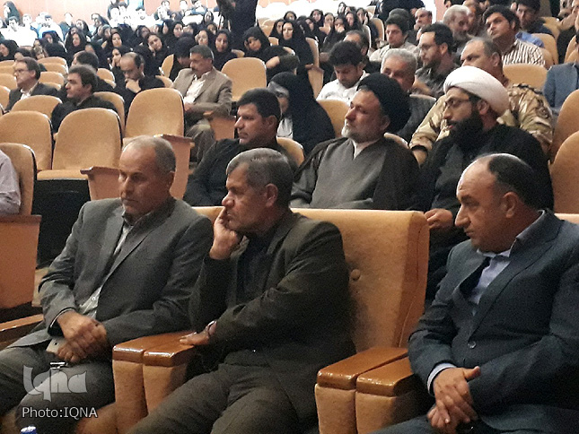 گردهمایی «عاشورائیان و دفاع مقدس لرستان» گردهمایی «عاشورائیان و دفاع مقدس لرستان»