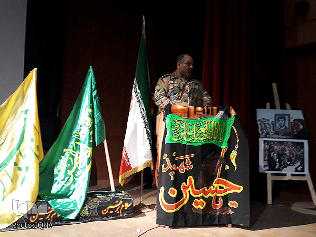 گردهمایی «عاشورائیان و دفاع مقدس لرستان» گردهمایی «عاشورائیان و دفاع مقدس لرستان»
