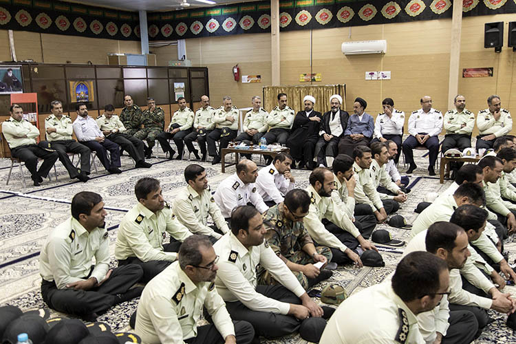 دیدار کارکنان فرماندهی انتظامی استان یزد با آیت الله ناصری&zwnj;+تصاویر