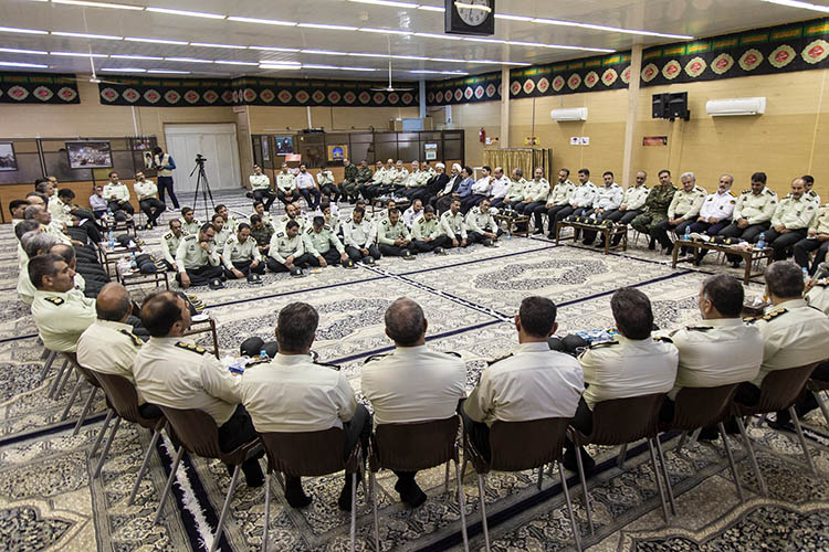 دیدار کارکنان فرماندهی انتظامی استان یزد با آیت الله ناصری&zwnj;+تصاویر