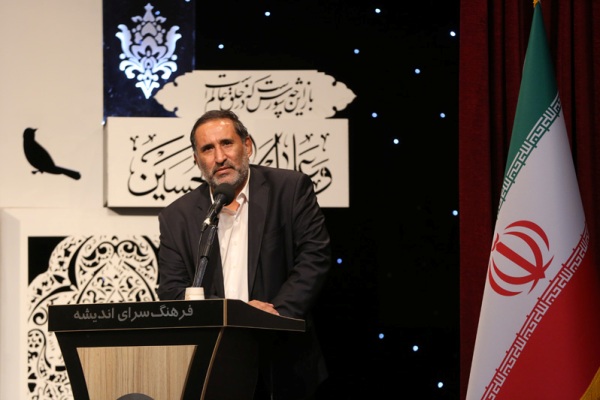 شاعران آیینی در عزای سه ساله امام حسین(ع) خواندند
