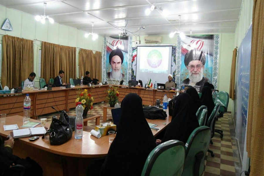بررسی &laquo;مُد و مدلینگ&raquo; در نشست&zwnj;های ماهیانه اندیشکده سبک زندگی اسلامی