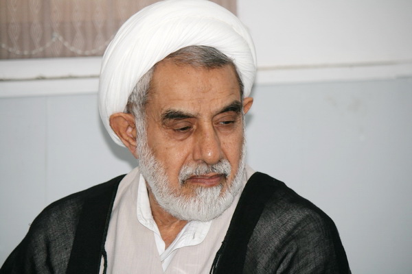 انتقاد از یک نماینده مجلس در شورای گسترش قرآن مازندران