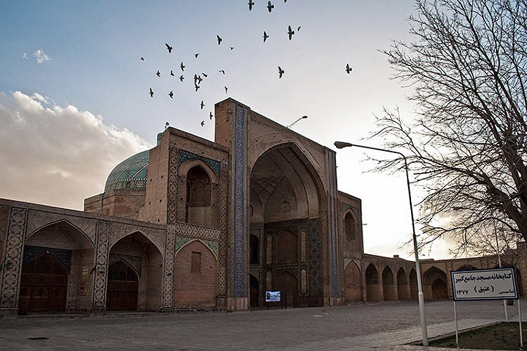 پایان مرحله دوم مرمت گنبدخانه و ایوان شمالی مسجد جامع عتیق