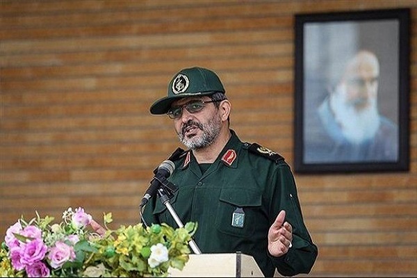 همواره با افتخار به دوران دفاع مقدس نگاه می&zwnj;کنیم