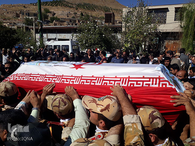 پیکر مطهر شهید لرستانی حادثه تروریستی اهواز در خرمآباد تشییع شد پیکر مطهر شهید لرستانی حادثه تروریستی اهواز در خرمآباد تشییع شد