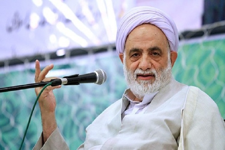 آموزش باید گره&zwnj;ای از مشکلات جامعه باز کند/ دانش بدون مهارت بی&zwnj;فایده است