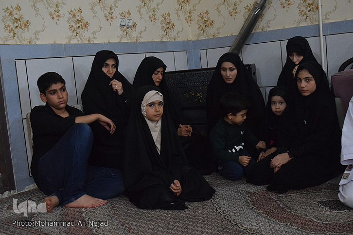 گزارش تصویری دیدار مدال&zwnj;آوران لرستانی با شهید زنده