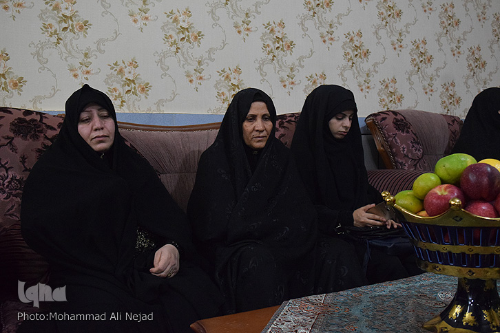 گزارش تصویری دیدار مدال&zwnj;آوران لرستانی با شهید زنده