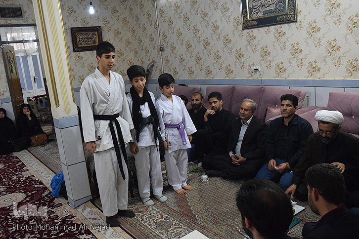 گزارش تصویری دیدار مدال&zwnj;آوران لرستانی با شهید زنده