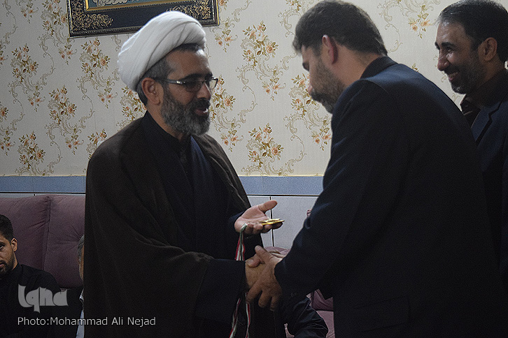 گزارش تصویری دیدار مدال&zwnj;آوران لرستانی با شهید زنده