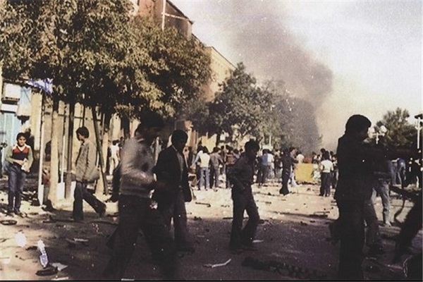 همبستگی بین قشر دانشجویی و دانش&zwnj;آموزی حرکت انقلاب را تسریع کرد