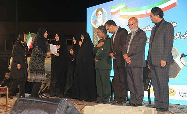 تجلیل از بانوان پیشکسوت دفاع مقدس در یزد