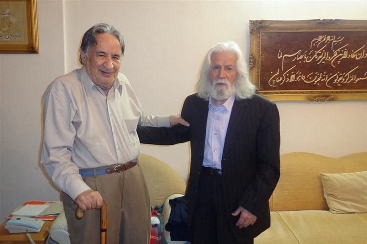 آرامگاه ابدی چهره ماندگار ادبیات ایران، باغ ایرانی