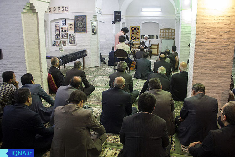 برگزاری نشست تفسیر قرآن امام جمعه یزد +عکس