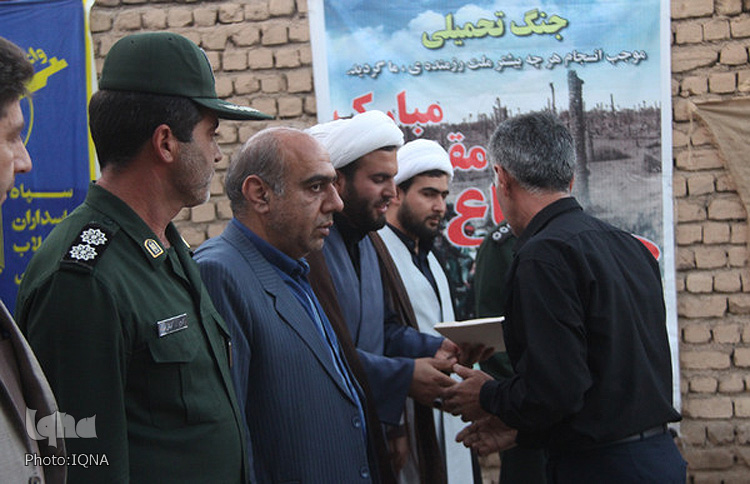 برگزاری مراسم &laquo;آبروی محله&raquo; یادبود شهید کریم کونانی در کوهدشت + عکس