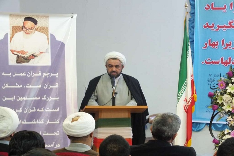 مکتب عاشورایی مایه منزلت و حیات جامعه بشری است