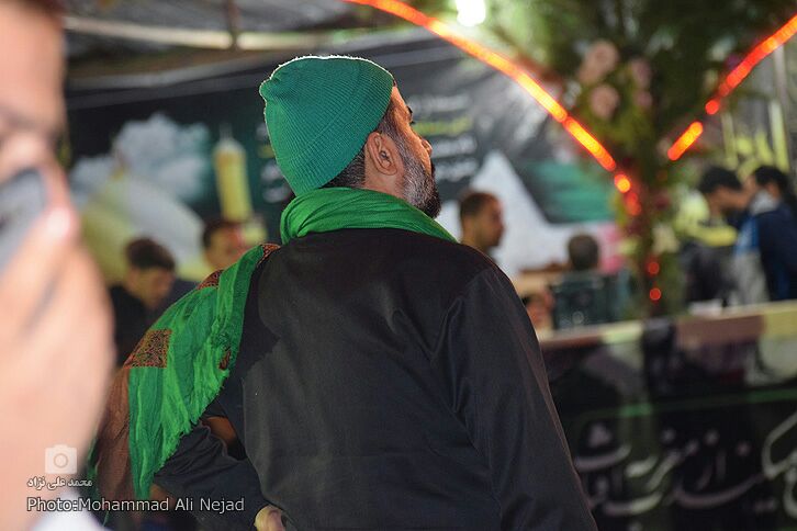 حضور زائران اربعین در موکب مردمی امام خامنه‌ای خرم‎آباد