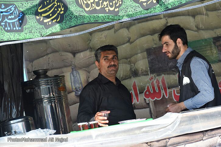 گزارش تصویری فعالیت موکب عاشقان حسینی(ع) خرم&zwnj;آباد