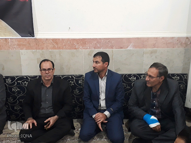 دیدار دانش&zwnj;آموزان بسیجی لرستان با آیت&zwnj;الله میرعمادی + عکس